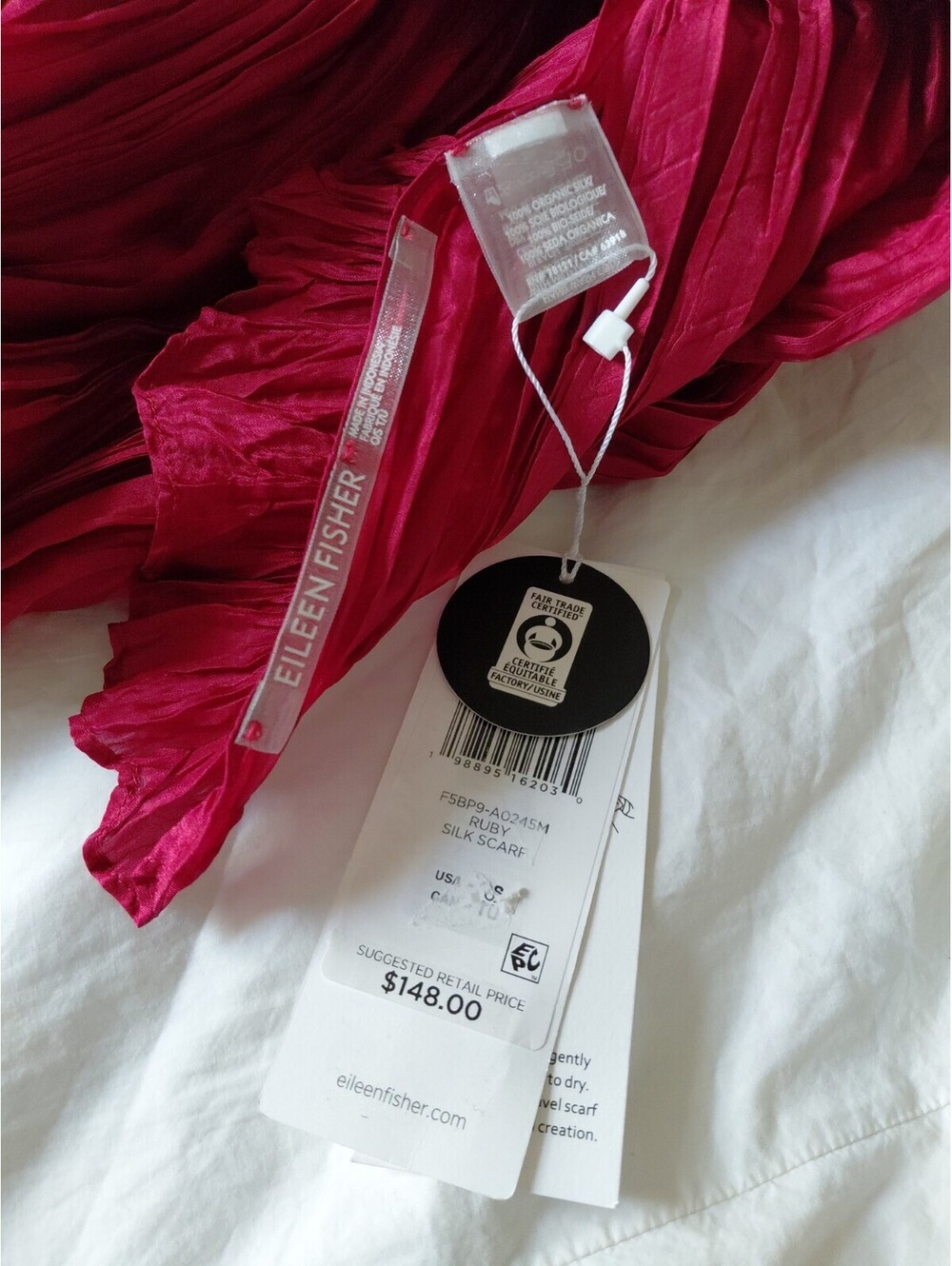 NWT Eileen Fisher Silk Scrunch Scarf Ruby Red OS #755